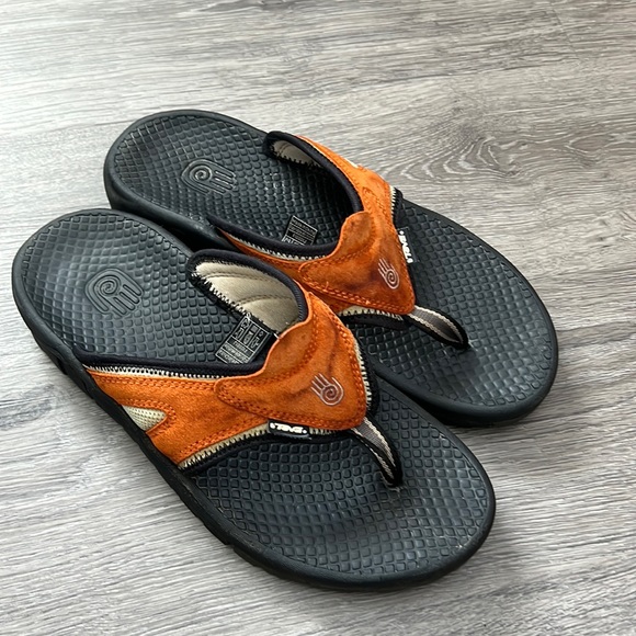 teva mens sandals size 14